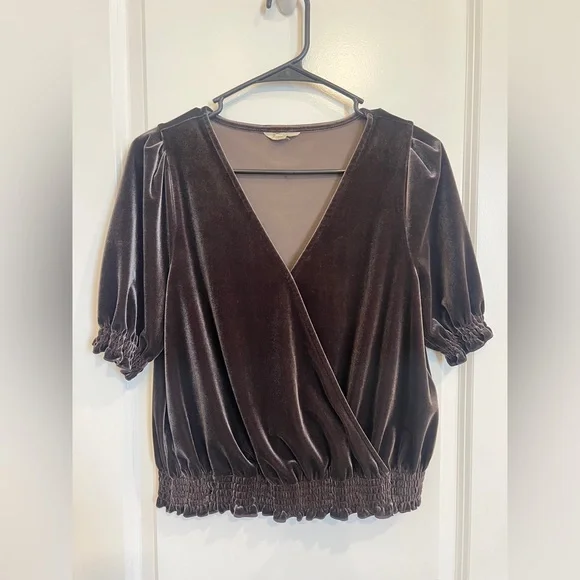 Madewell Smocked Velvet Crossover Top Dark Metal - Picture 2 of 7